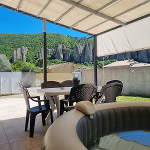Maison Avec Jacuzzi Et Vue Sur Les Penitents , Les Mées France